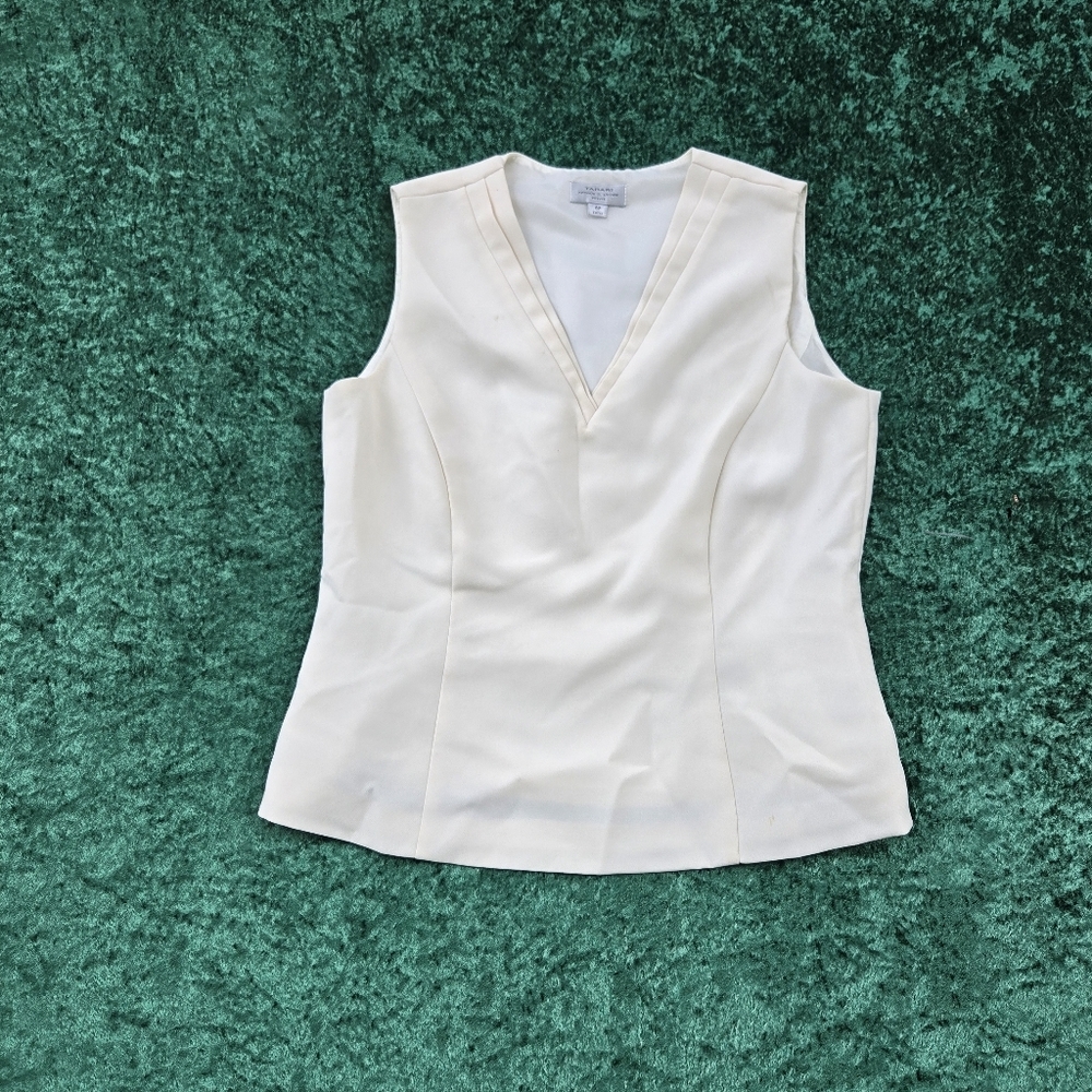 Tahari creme/white  Sleeveless V-Neck Blouse 6P
